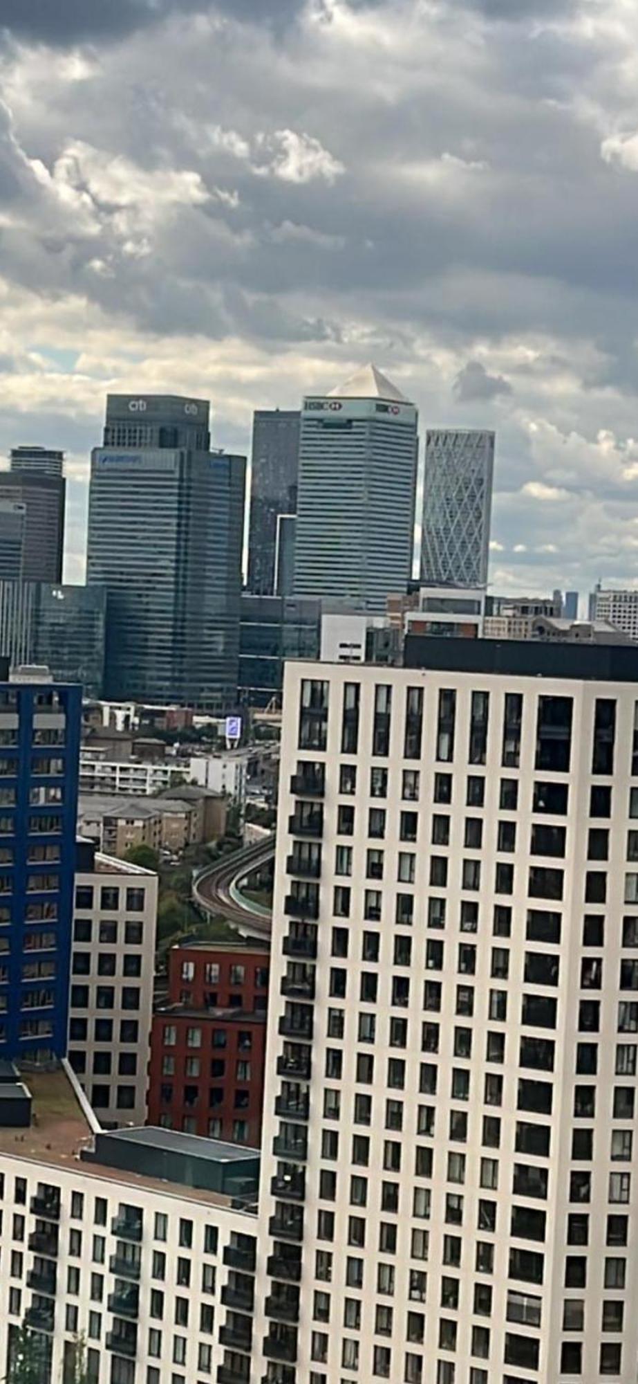 Appartamento Ac Luxe Penthouse With Free Parking Londra Esterno foto